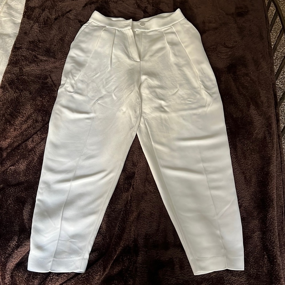 Massimo Dutti white trousers with pleats